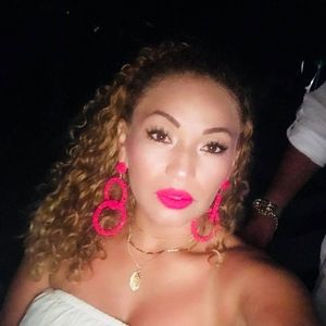 Meet your Posher, Alejandra